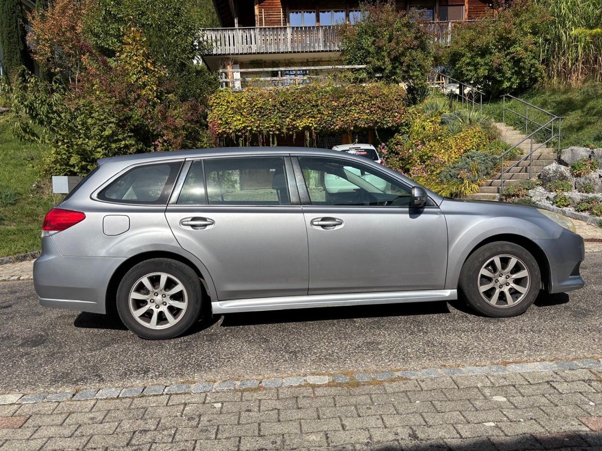 Subaru Automobili: Subaru Legacy 2.0 i – Usato da Mosnang venduto da Goldwasser 1