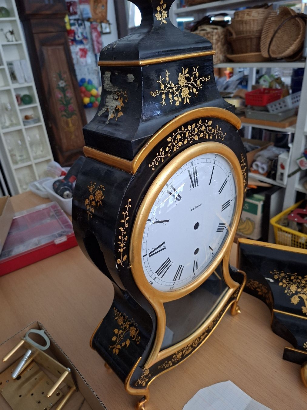 Orologi da terra & Orologi da parete: Antike Sumiswald Pendule – Difettoso da Grossdietwil venduto da hufi10 2