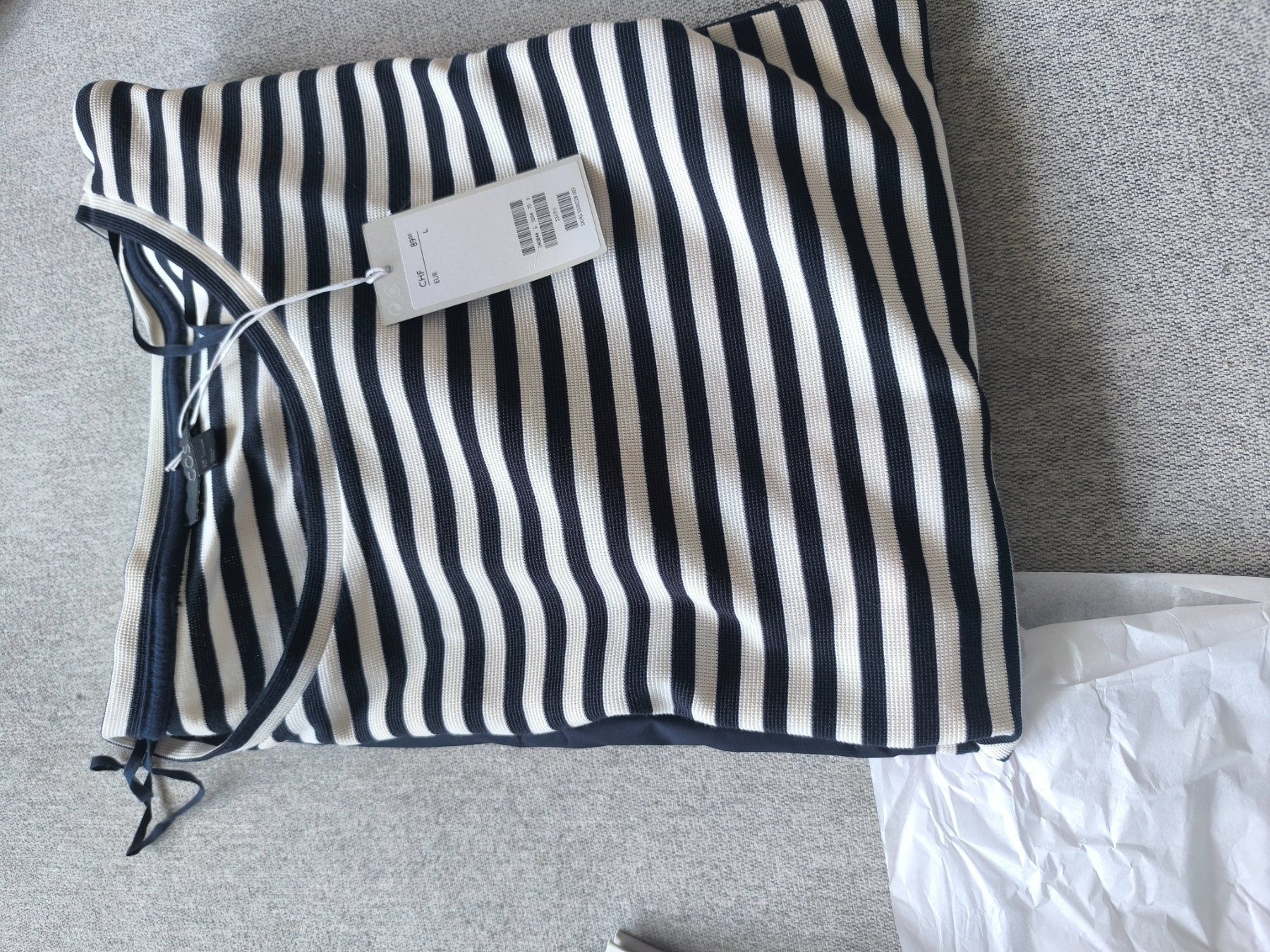 Cos Robes: Robe "Cos" neuve – Neuf avec emballage d'origine à Genève par jim_2t7h 2