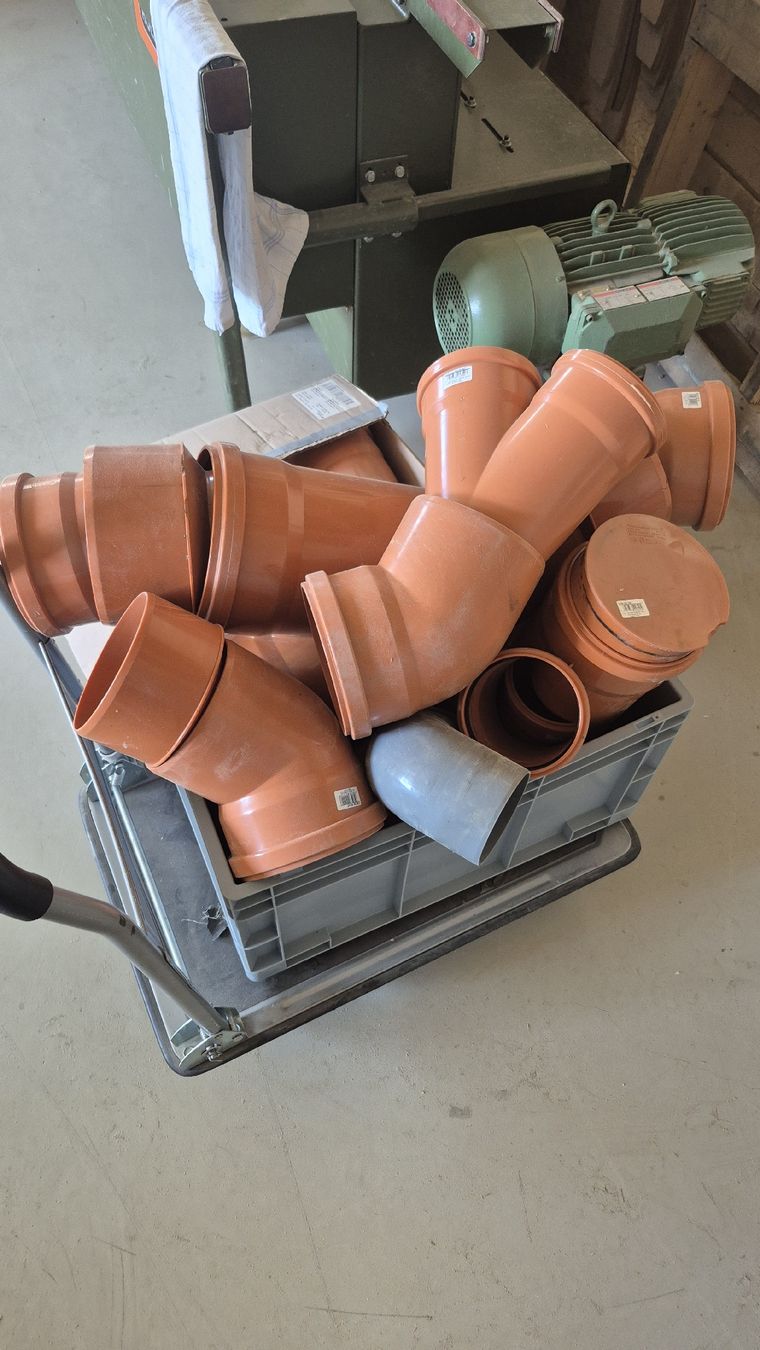 Sanitari: Tuyaux PVC canalisations 160mm – Usato da Le Mouret venduto da mar_2jwz 2