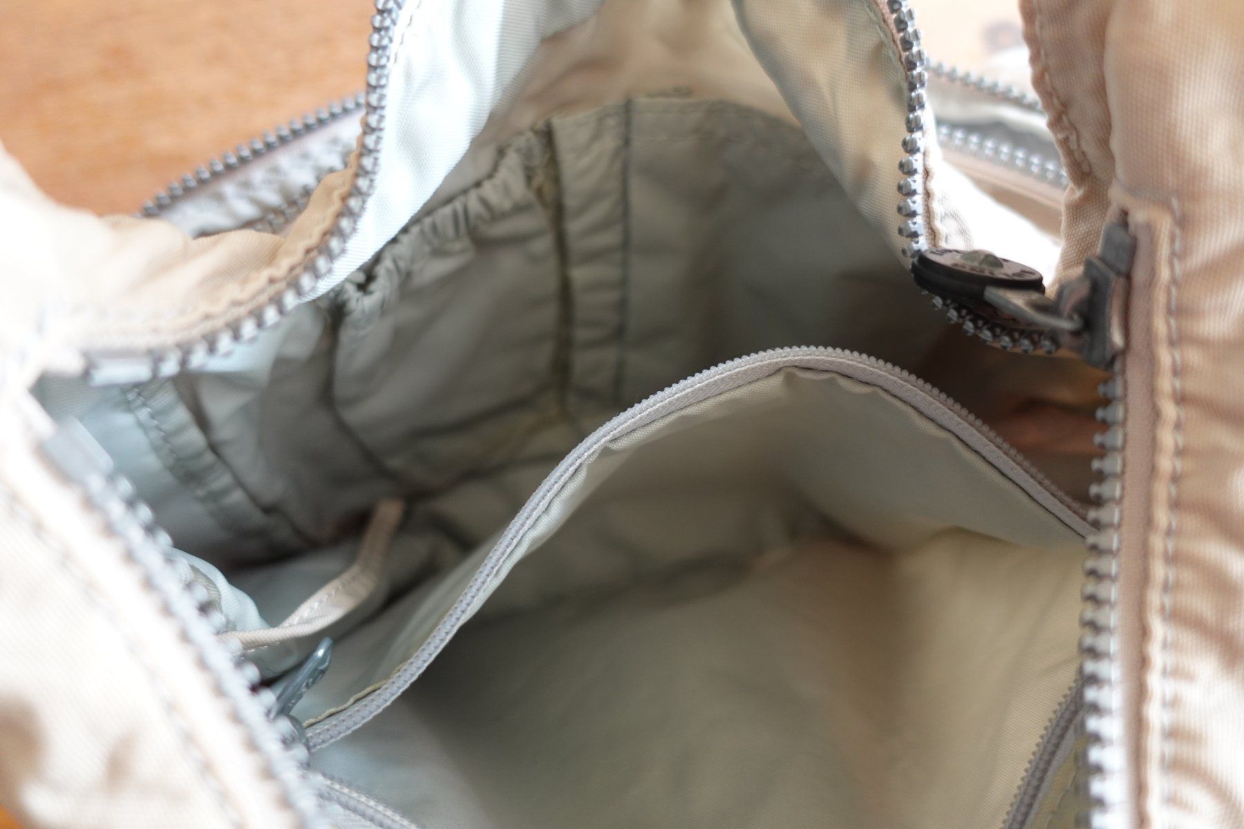 Kipling Borse: Kipling Tasche gebraucht | Beige – Usato da Ettiswil venduto da maimaiswiss 5