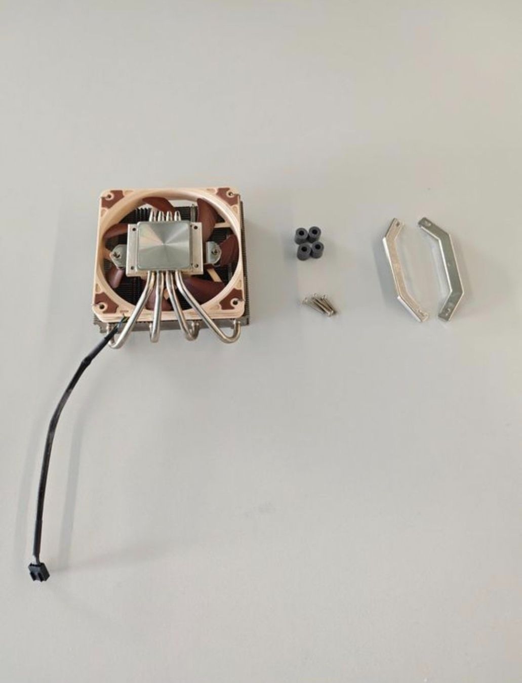 Noctua Componenti elettronici: Noctua NH-L12S – Usato da Zihlschlacht venduto da ena_n99x