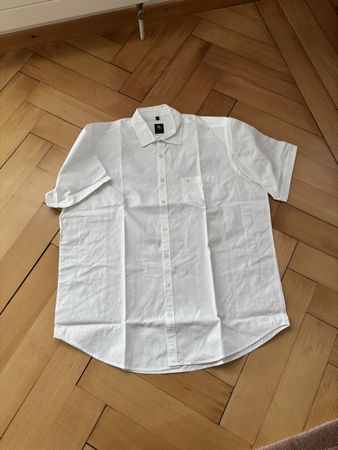 Camicia bianca a maniche corte 