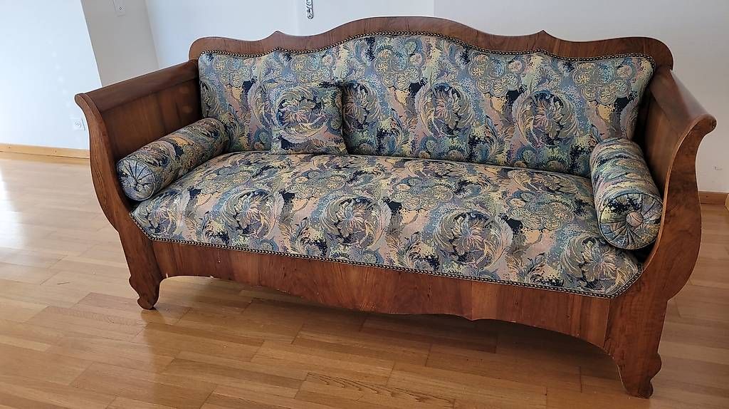 Divani: Sofa antik restauriert elegante Couch Klassiker Möbel – Usato da Zofingen venduto da Loop_ReSale 3