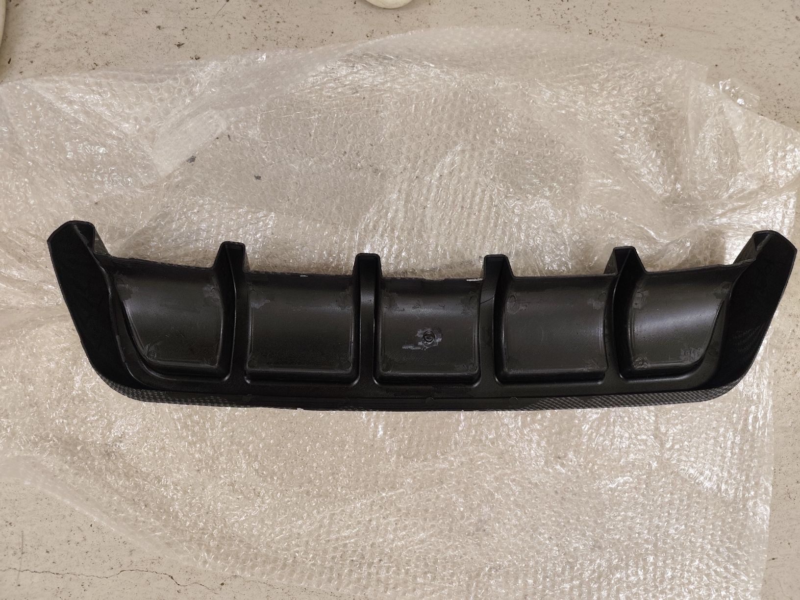 Duftöldiffusoren: Heckdiffusor Carbon Look Tuning Neu – Neu (gemäss Beschreibung) aus Oftringen von Le.Onid 1