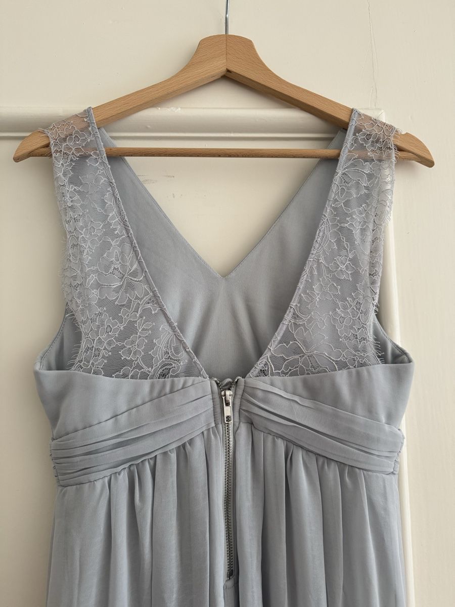 Robes: Langes Kleid hellblau Grösse S Spitze V-Ausschnitt – D'occasion à Basel par sii_sws2 3