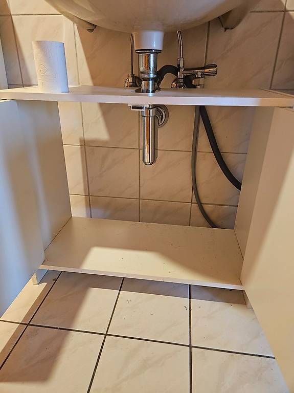 Armadi: Badschrank – Usato da Buchberg venduto da sta_5jph 2