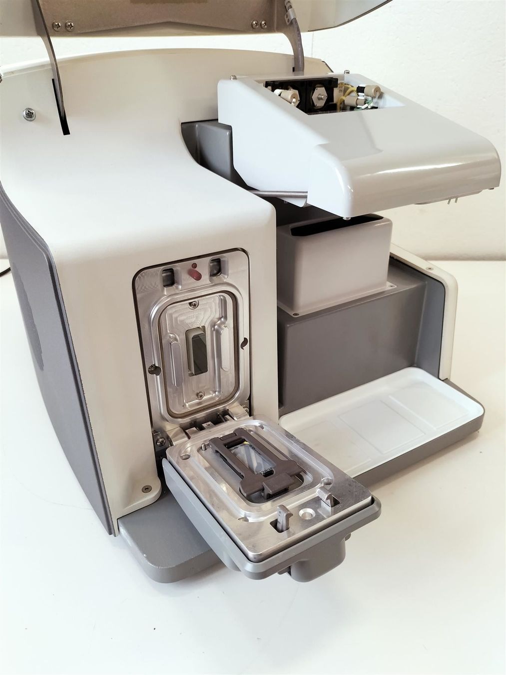 Accessori da laboratorio: Roche Gs Junior 454 Genome Sequencer – Usato da Niederdorf venduto da LeptonAG_Labor 4