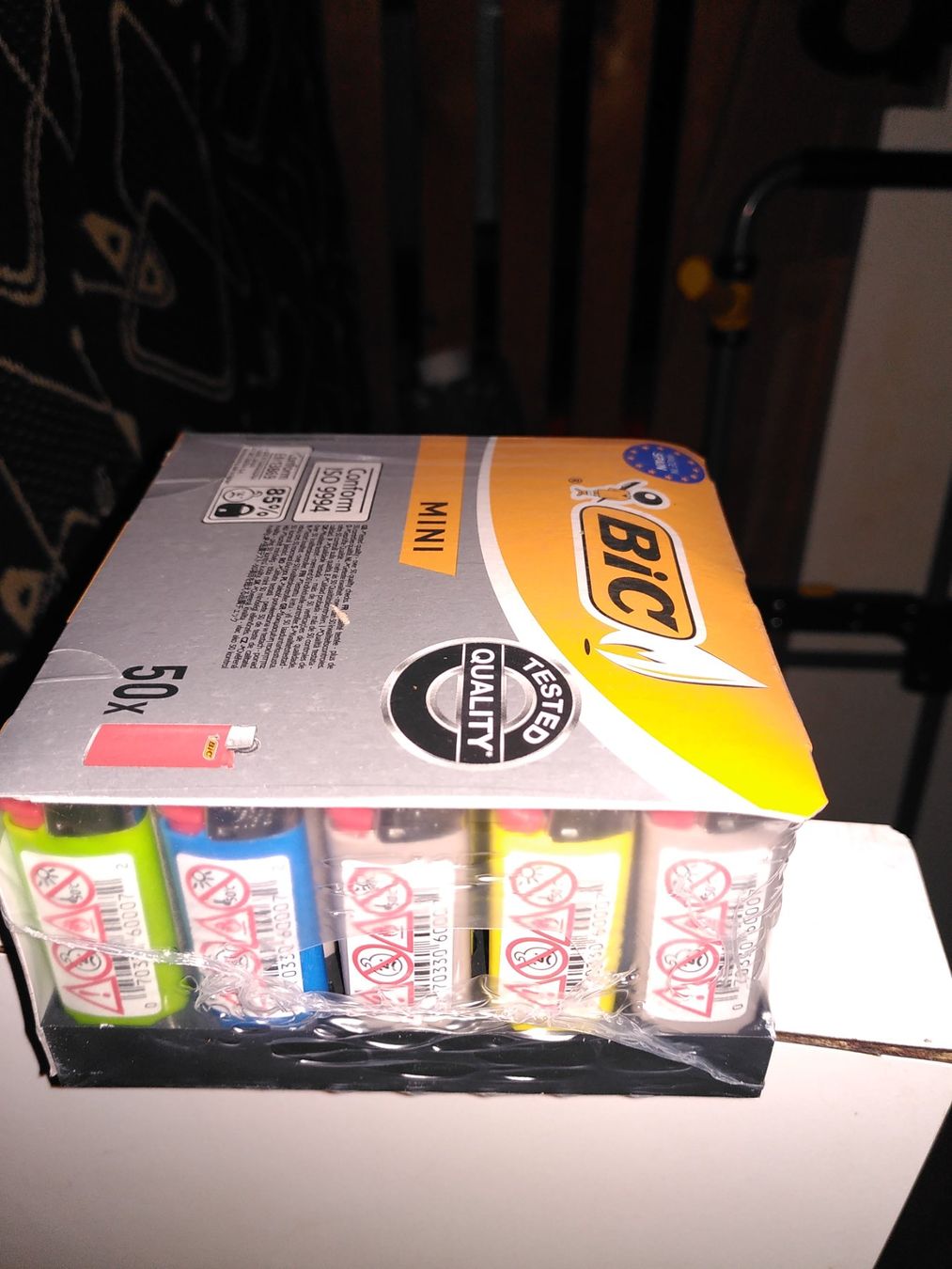 Bic Accendini: Briquets mini bic 50 x – Nuovo e nell'imballaggio originale da Lausanne venduto da Soulbrother 1