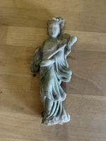 Figur chinesische Gottheit Jade Steinguss ca 17cm Höhe