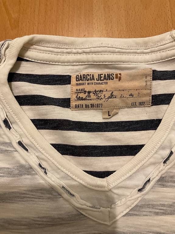 T-Shirts: Garcia Jeans T-Shirt – Gebraucht aus huttwil von care.b 1
