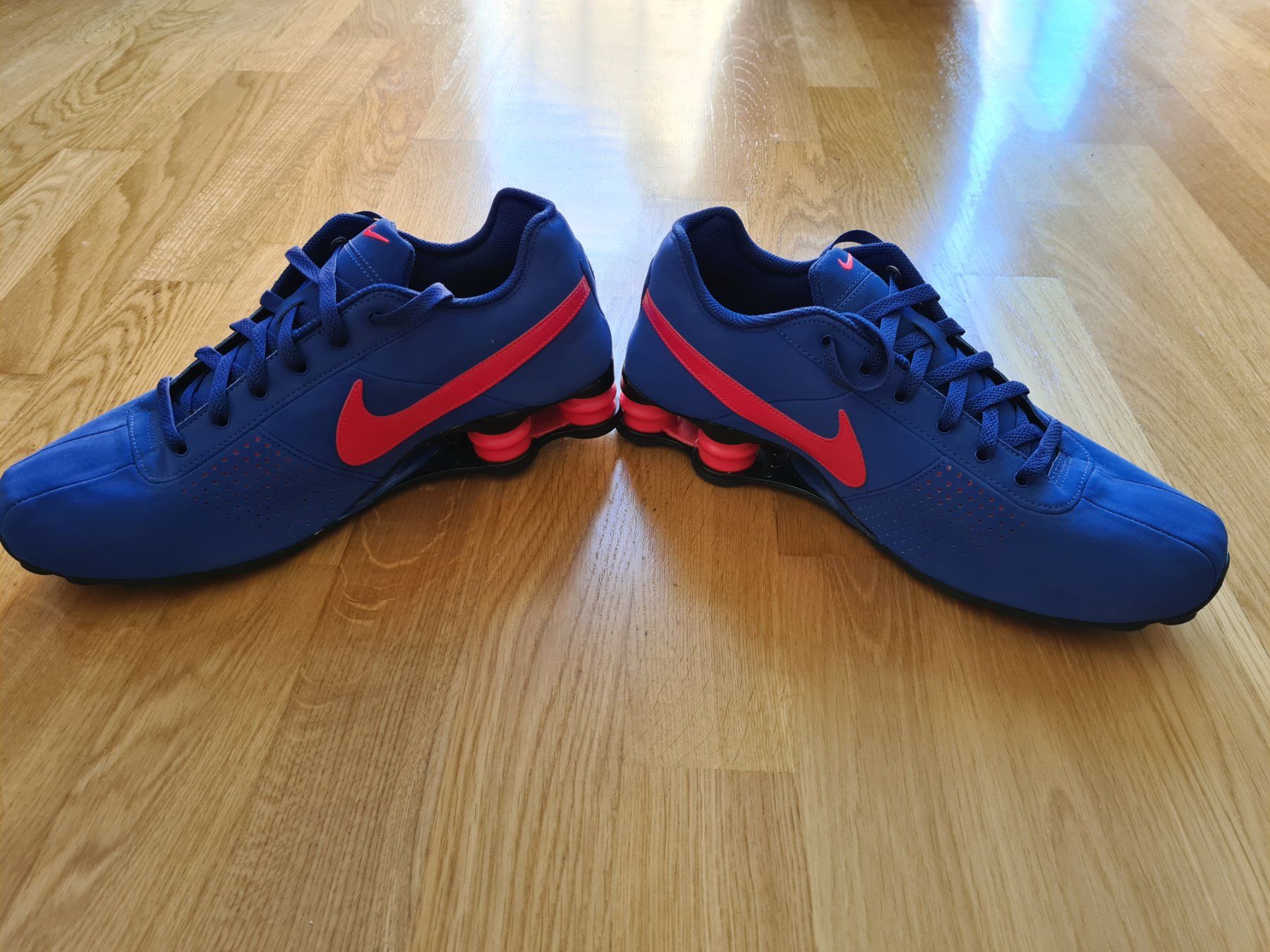 Nike Scarpe da uomo: Nike Shox UltraMarine Siren Red – Nuovo (secondo la descrizione) da Oberwil BL venduto da Spieltopia 1