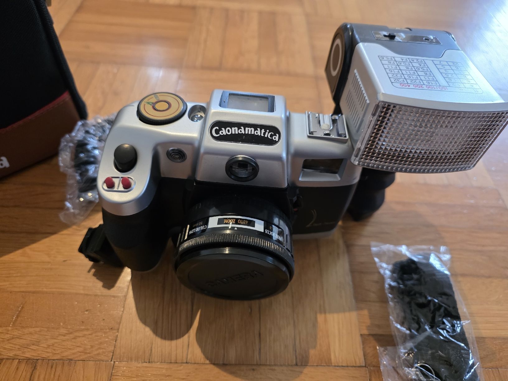 Fotocamera: Caonamatica Spiegelreflexkamera mit Blitz – Usato da Dorf venduto da Echo_Elements 4