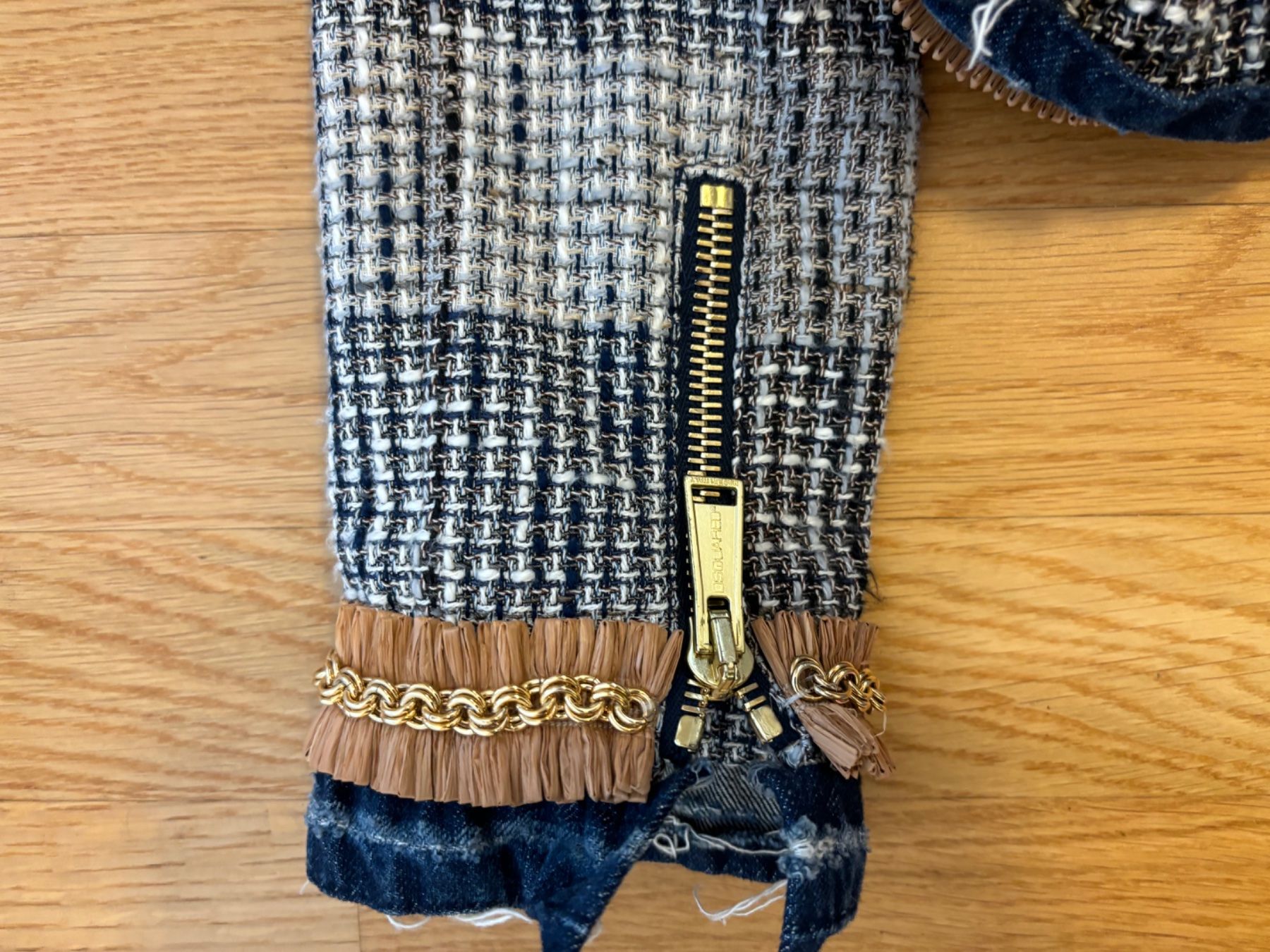 Dsquared2 Giacche: DSQUARED Tweed Jacke mit Detail – Usato da Duebendorf venduto da tom_lp2m 4