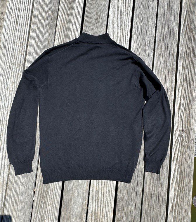 Armani Pullover & Sweatshirts: Pullover ARMANI Stehkragen M tiefes Schwarz – Gebraucht aus Männedorf von LTMCS 3