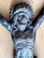 Metallskulptur Jesus am Kreuz, christlich, religiös