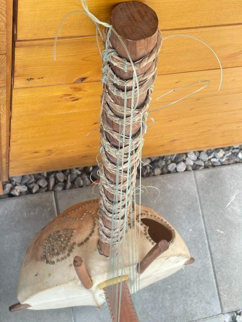 Strumenti musicali: Kora instrument de musique – Usato da Fully venduto da Peluche3 7