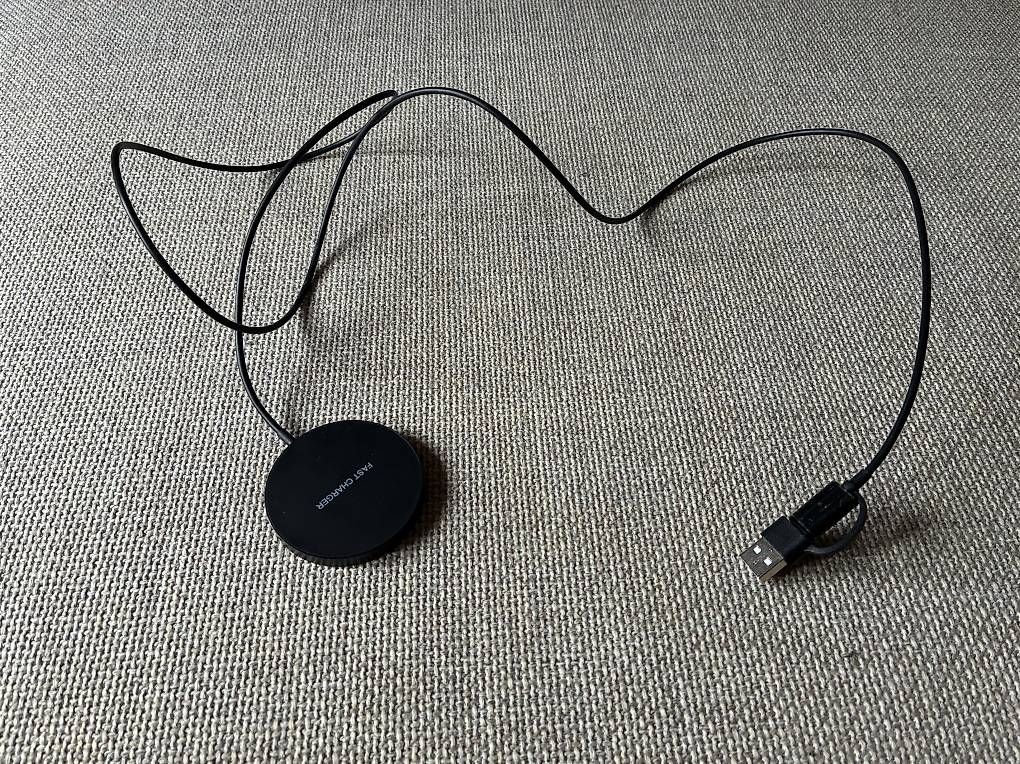Ladegeräte: Kabelloses Ladegerät (Wireless Charger) – Gebraucht aus Zürich von el_nota 1