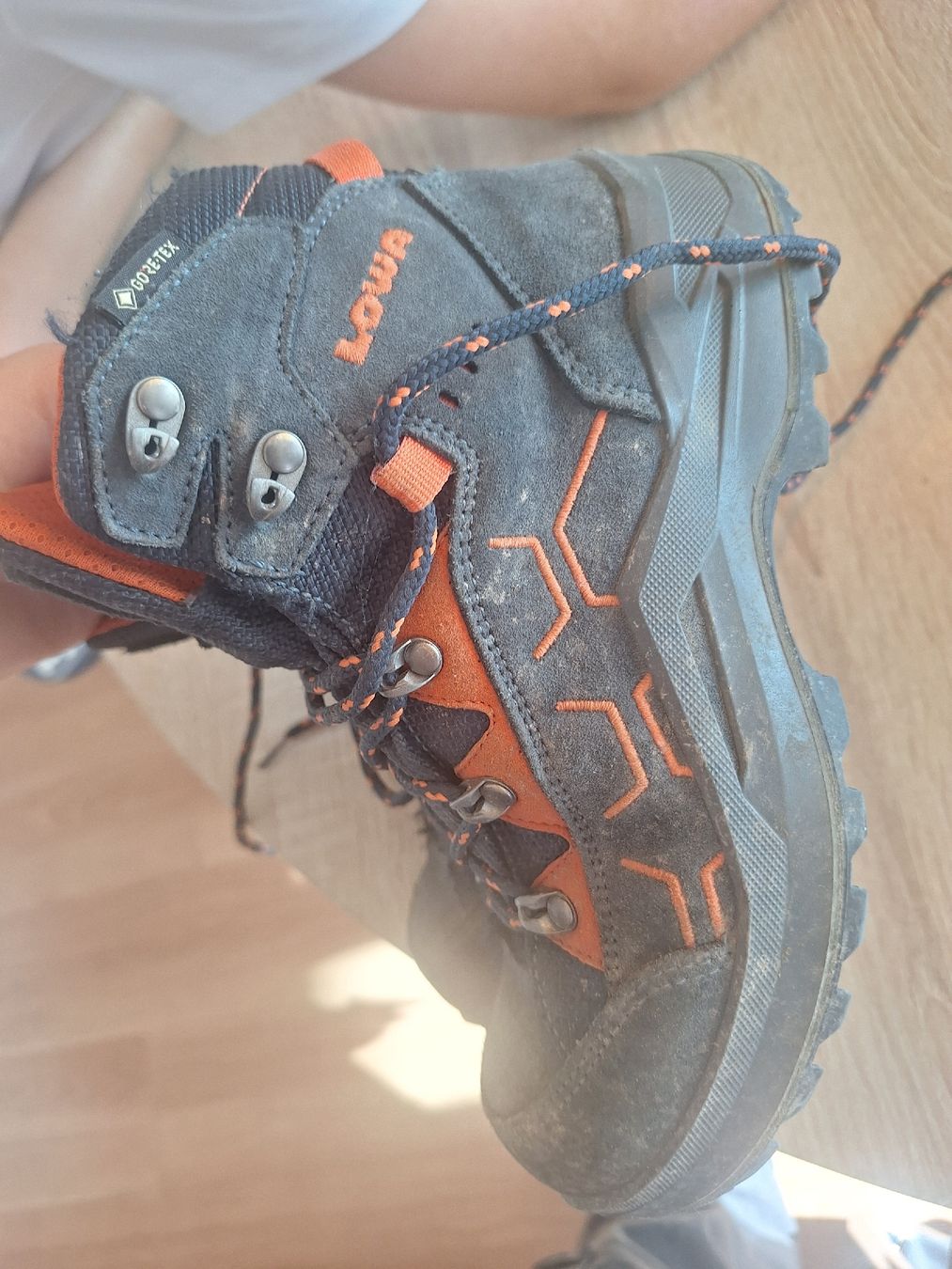 Lowa Scarpe da uomo: Lowa Wanderschuh 35 – Usato da obfelden venduto da claudia.horni 2