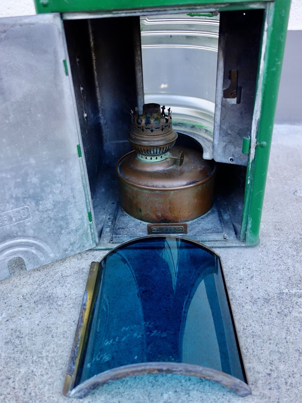 Lampes anciennes: Schiffslaterne Bootslaterne Positionslicht Petroleumlampe – D'occasion à Kerzers par zimmergruen 7