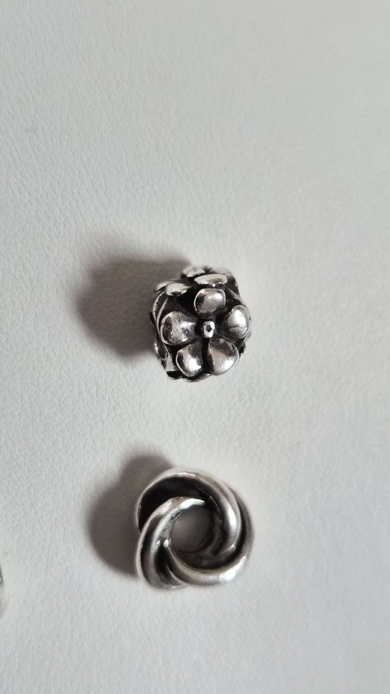Ciondoli: 4 Charms TROLLBEADS neu – Nuovo (secondo la descrizione) da Eggersriet venduto da illy76 4