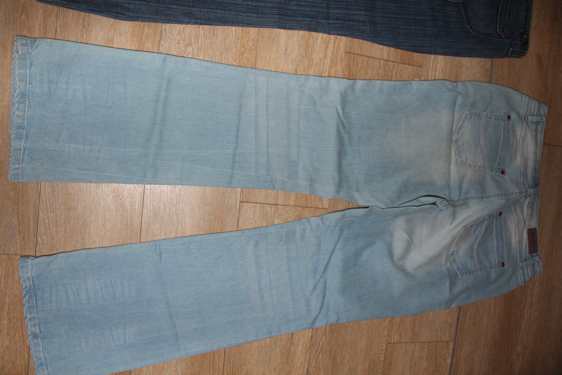 Lotti di vestiti: 3x jeans pour femme – Nuovo (secondo la descrizione) da Travers venduto da ColibriRoseOrange 1
