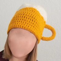 🍺 Handgemachter kultiger  Häkel-Bierkrug-Beanie! 🍻💫