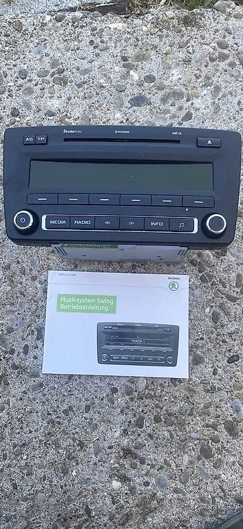 Radio: Original Autoradio von  Skoda Yeti – Usato da Herznach venduto da GlowTec_GmbH2010