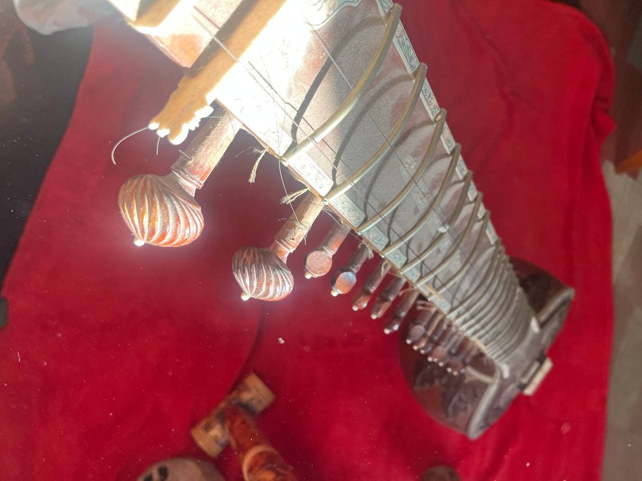 Musikinstrumente: Sitar – Gebraucht aus Cudrefin von BergteichM