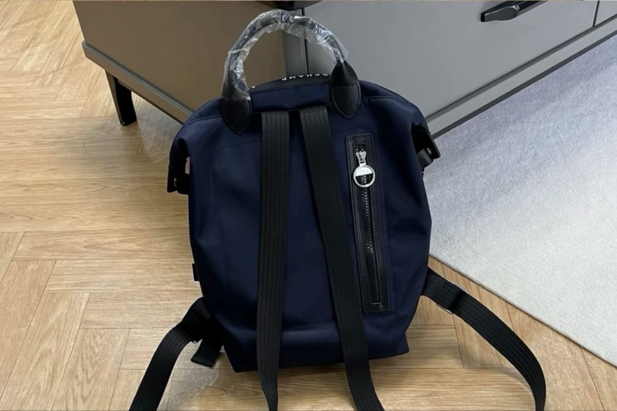 Zaini: Longchamp Le Pliage Rucksack dunkelblau – Nuovo e nell'imballaggio originale da Wattwil venduto da SchweizIT 1
