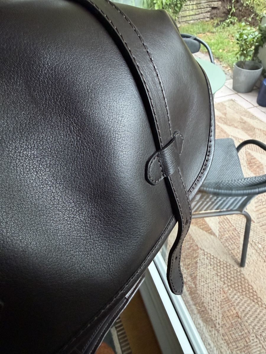 Borse: CRAVAR Full Leather messenger bag, espresso, red interior – Nuovo (secondo la descrizione) da La Tour-de-Peilz venduto da bma_s97h 7