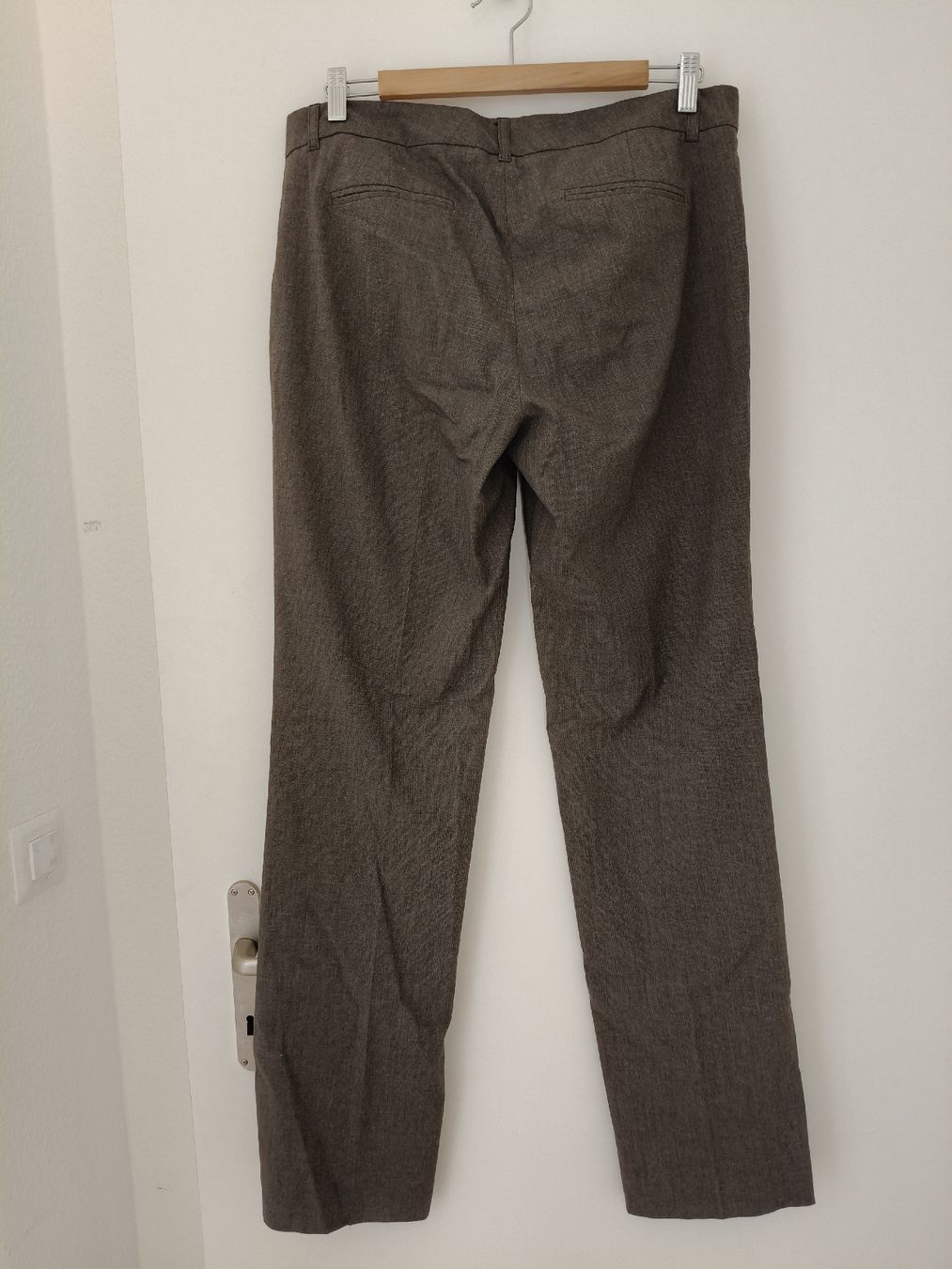 S.Oliver Pantaloni: Pantalon S.Oliver, Taille 42 – Usato da Petit-Lancy venduto da Elissouche 1