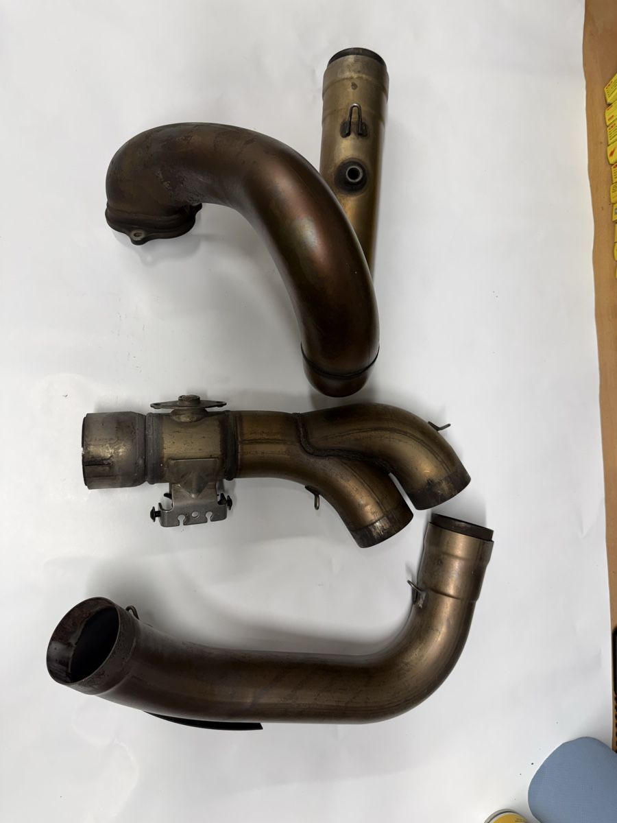 Ducati Sistemi di scarico: Auspuffrohre Ducati Diavel 2014-2018 – Usato da Buttikon SZ venduto da idmechanics
