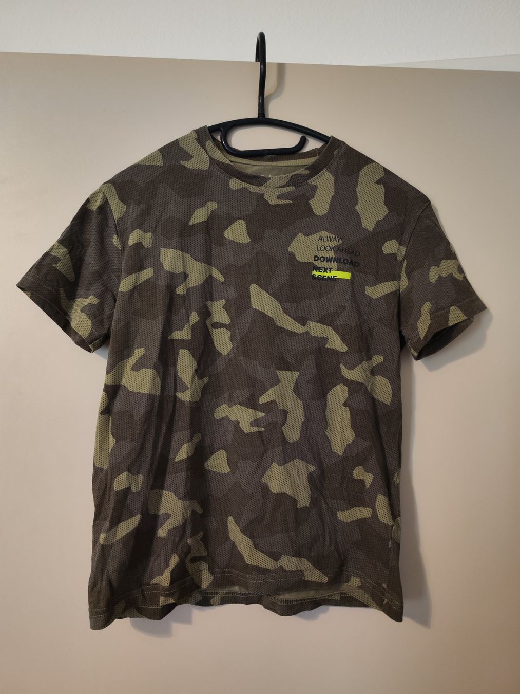C&A T-Shirts: T-Shirt gr. 146 – Gebraucht aus Reinach BL von chilller92