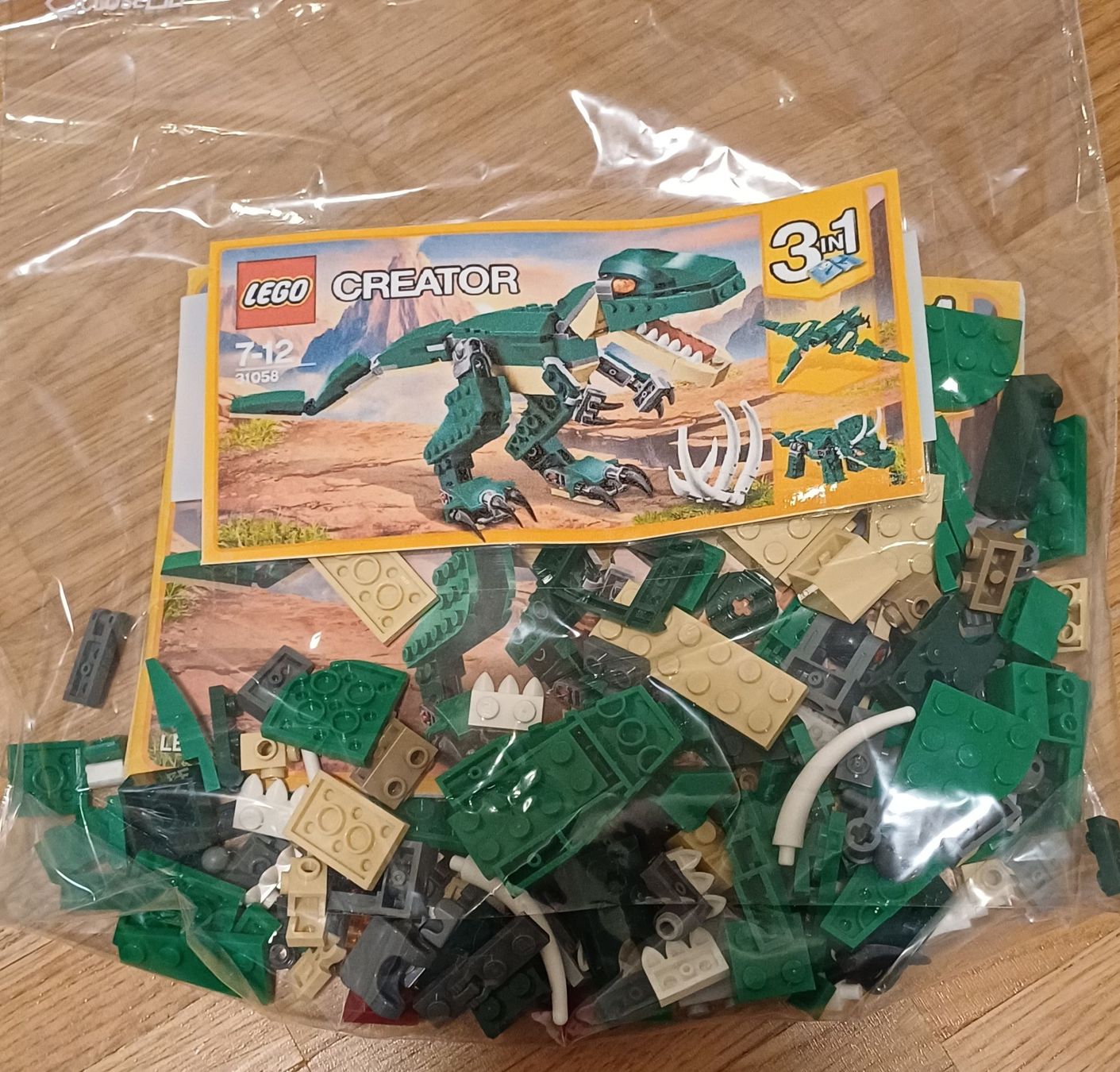 Lego Spielzeuge: LEGO Creator 31058 Dinosaurier Set – Gebraucht aus Wetzikon ZH von Shaikan