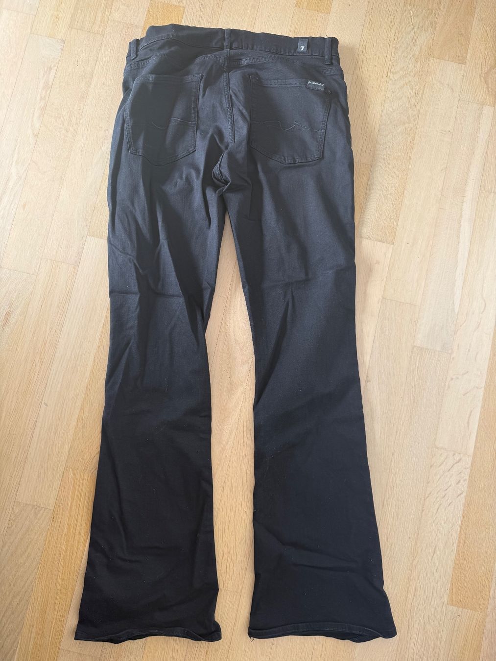 Mankind Jeans: 7 For All Mankind Jeans W32 Schwarz Bootcut – Gebraucht aus Basel von Rouge. 3