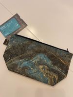Nachhaltiger Kulturbeutel/Necessaire der Marke Papercuts