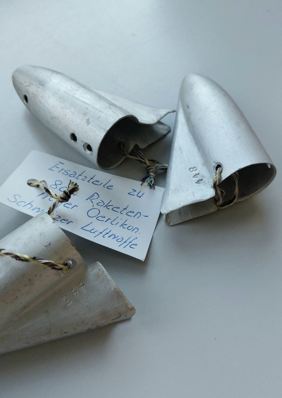 Oerlikon Tutte le macchine: Ersatzteile Oerlikon 8cm Werfer / Luftwaffe – Usato da Brütten venduto da Tempest4 3
