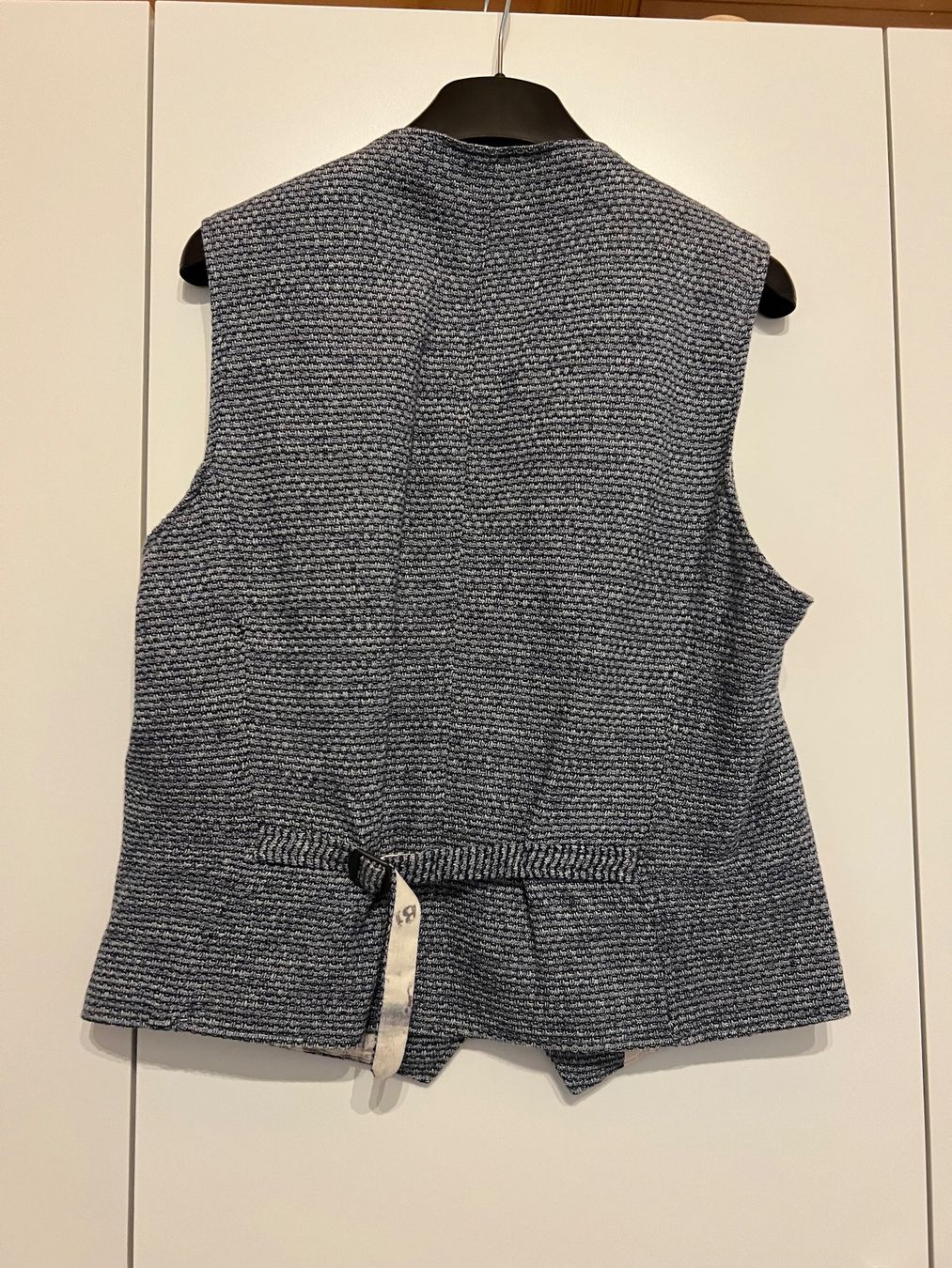 Gilet & Giacche: Herren Weste – Nuovo (secondo la descrizione) da Tumegl/Tomils venduto da tabo91 1