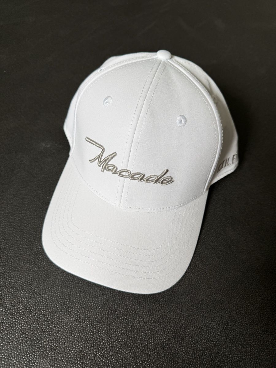 Copricapi, berretti & cappellini: Macade Golf Cap White - New! – Nuovo e nell'imballaggio originale da Horgen venduto da thesilverarrow