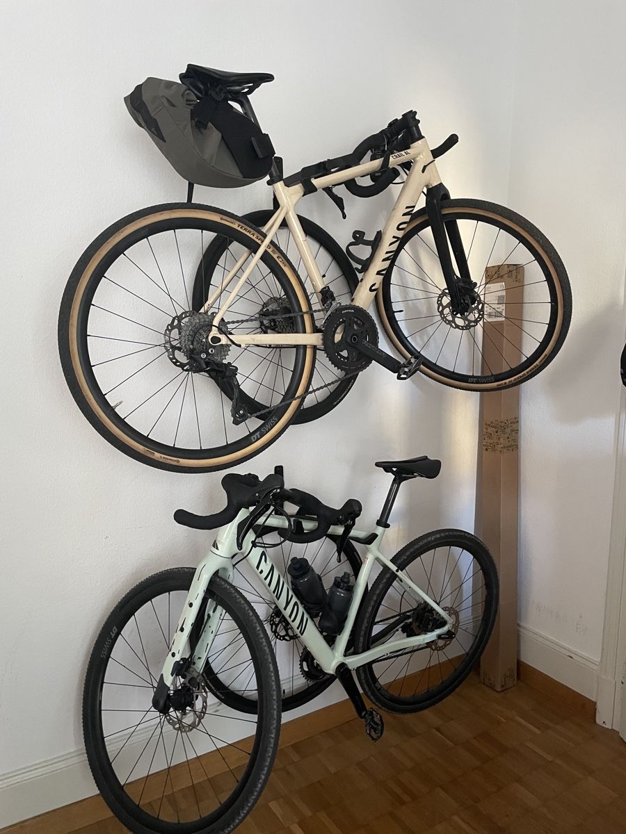Supporti per biciclette: Fahrrad Wandhalterung schwarz – Usato da Bern venduto da Corinn_na