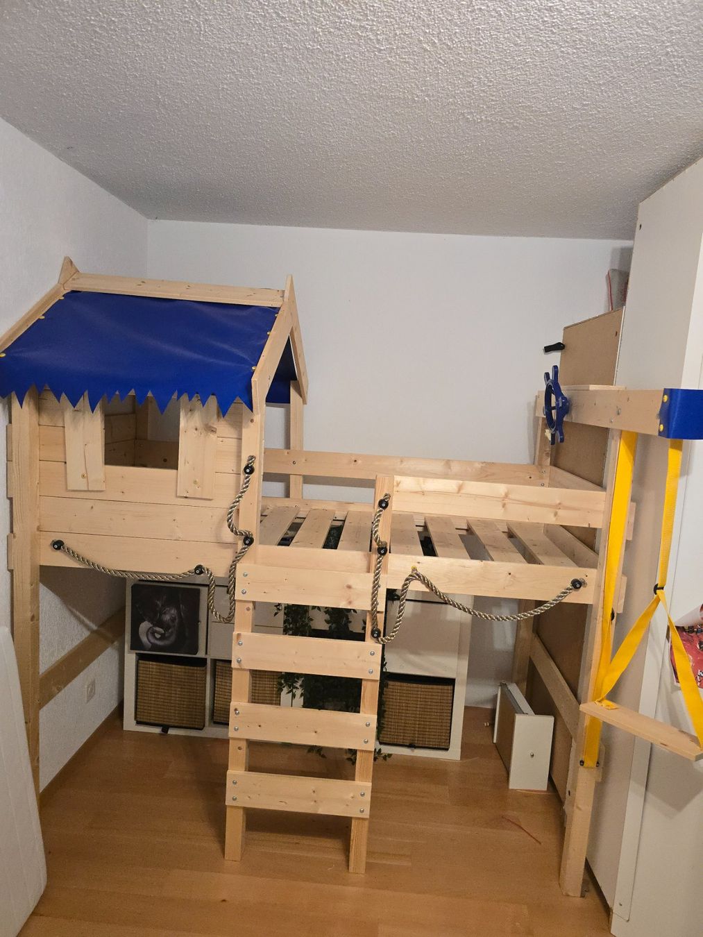 Lits: Kinder Bett Hoch – D'occasion à Winterthur par Sam.p.d
