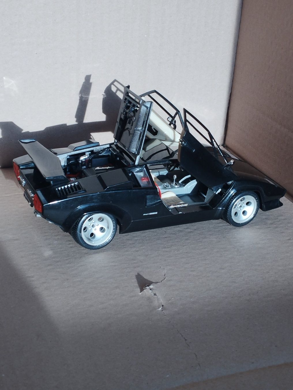Bburago Modellini d'auto: Lamborghini Countach 1988 – Usato da Chur venduto da oriori 5