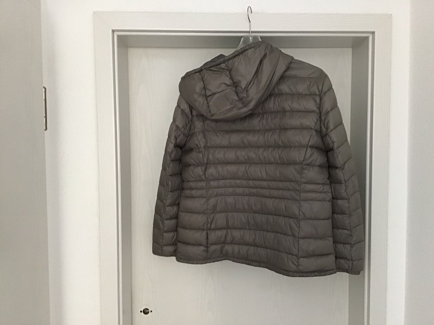 Bonita Jacken: Winterjacke mit Kapuze  42 – Neu (gemäss Beschreibung) aus Trimbach von Mery70 1