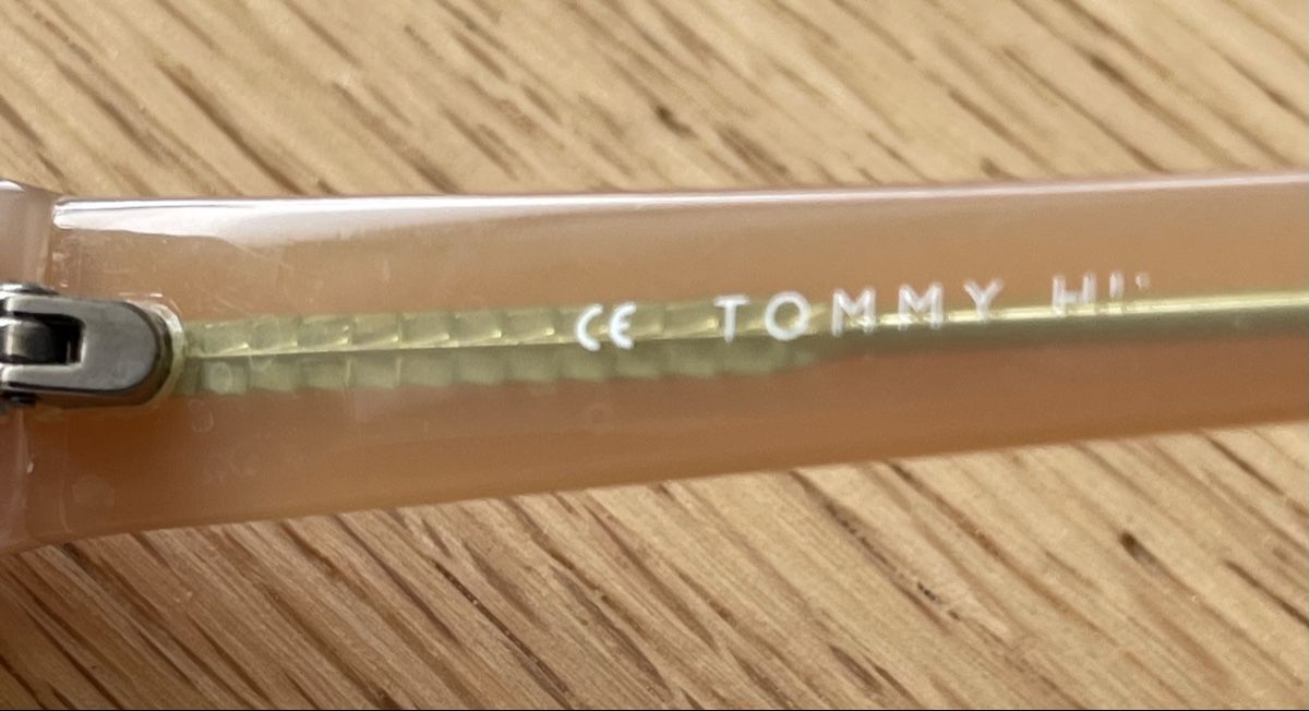 Tommy Hilfiger Brillen & Gläser: Damen Sonnenbrille Tommy H.  – Gebraucht aus Einsiedeln von gastroinventar 6