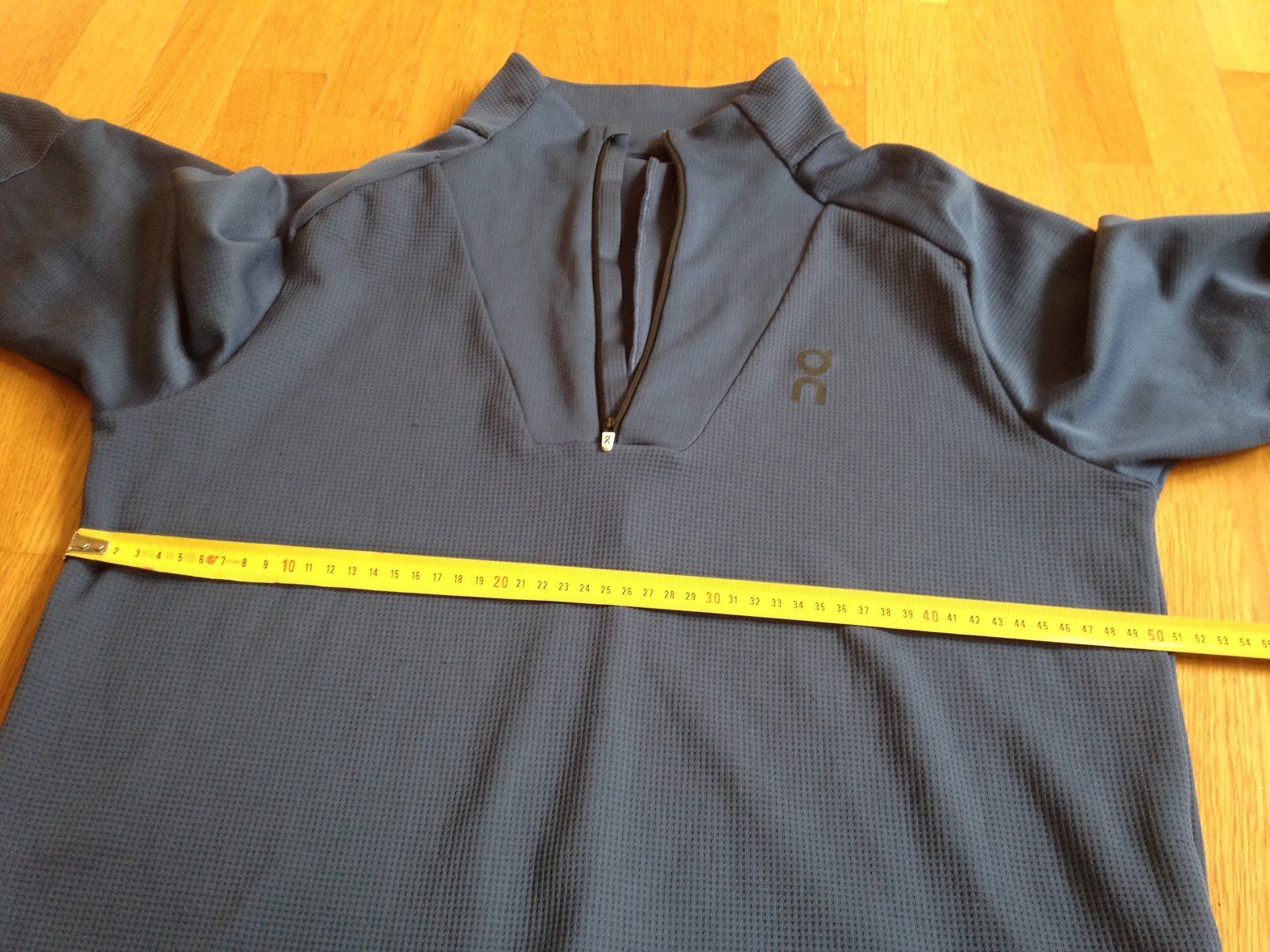 T-Shirts: Sport Oberteil Run On – Gebraucht aus Dübendorf von Fip05 6