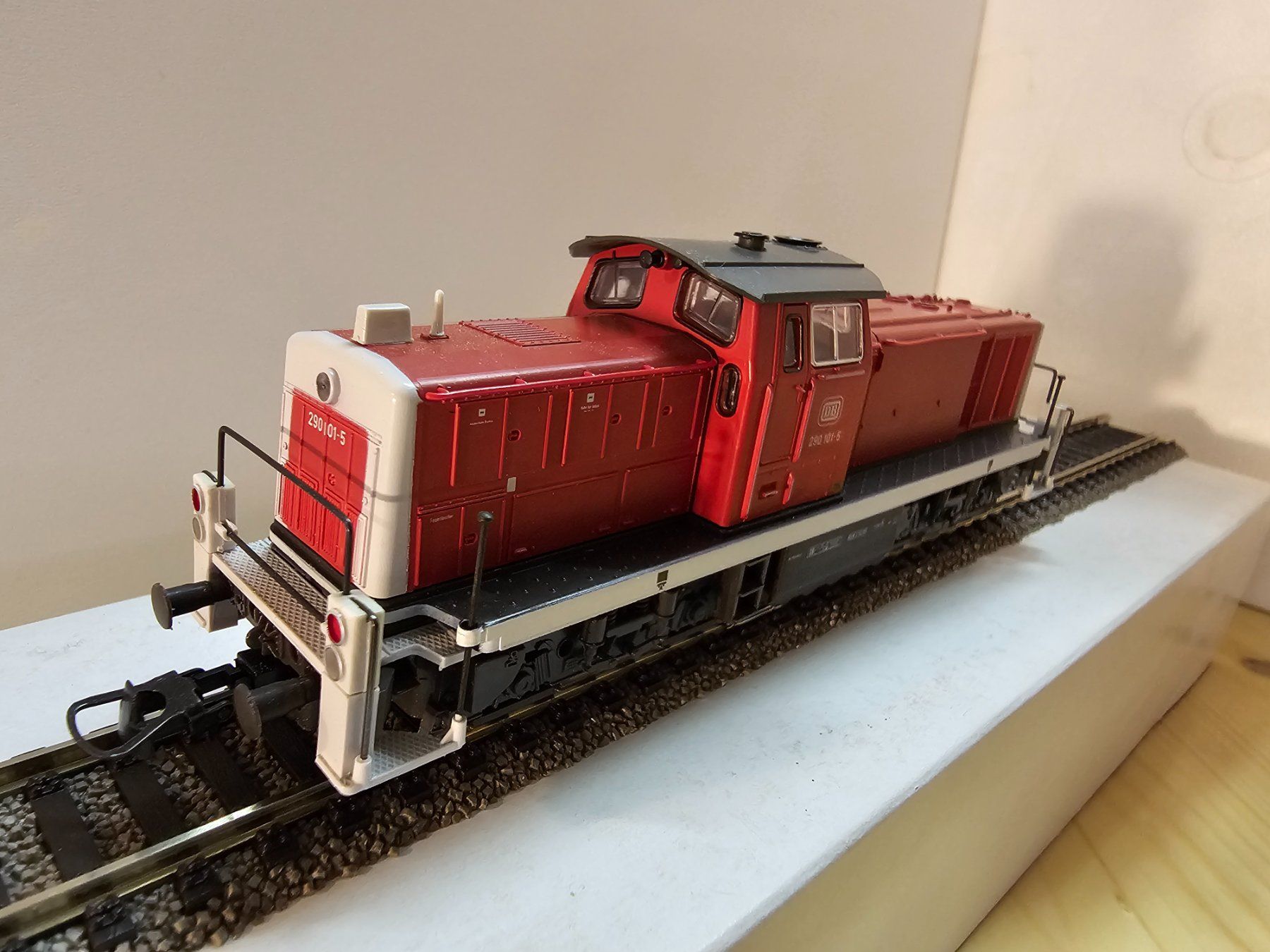 Roco Modelleisenbahnen: Roco Baureihe 290 DB rot/weiss – Gebraucht aus Rheinfelden von stephan28bike 3