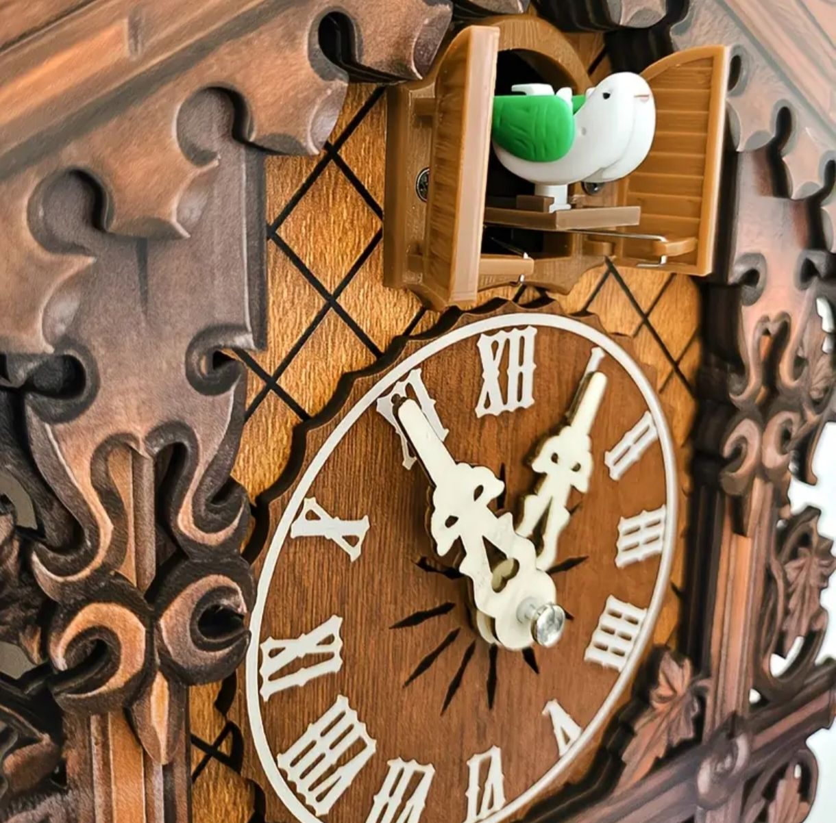 Orologi da terra & Orologi da parete: Kuckucksuhr im Schwarzwald-Stil – Nuovo e nell'imballaggio originale da Hochdorf venduto da b1.p 3