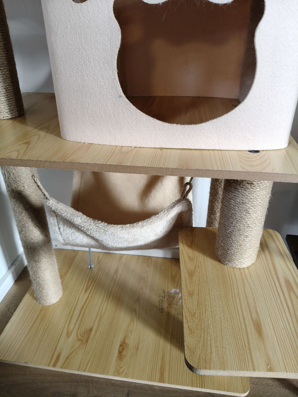 Arbres à chats: Arbre à chat 1m30 – D'occasion à Chamoson par Yuriyaa 2