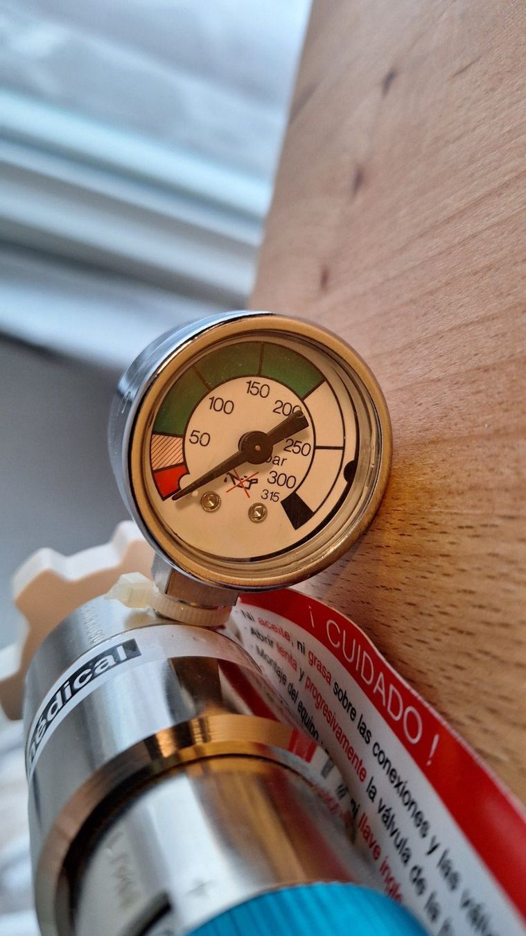 Appareils médicaux: Hospistar Sauerstoff O2 Druckminderer – D'occasion à Cazis par RolfEggi